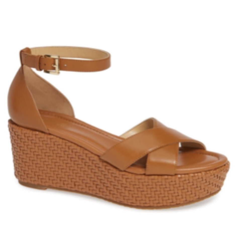 Michael Kors 🎀 Desiree leather brawn wedges